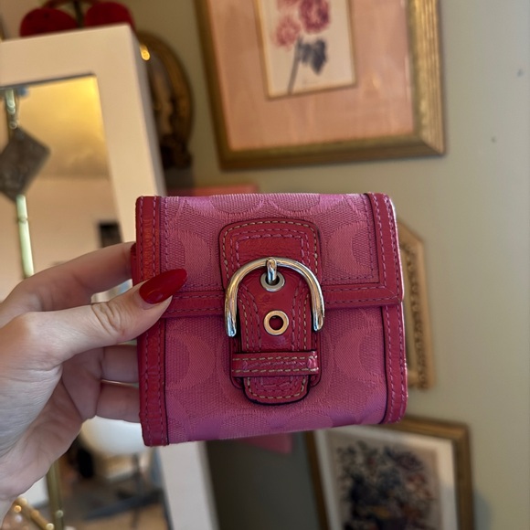 Coach Handbags - Coach Fuchsia Buckle Wallet